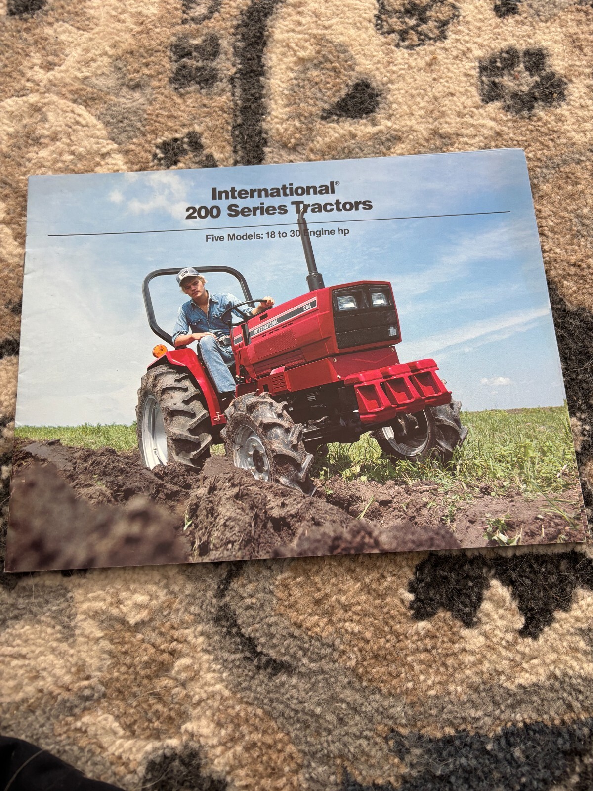 International Harvester 2234 244 254 274 284 Tractor Brochure FCCA25