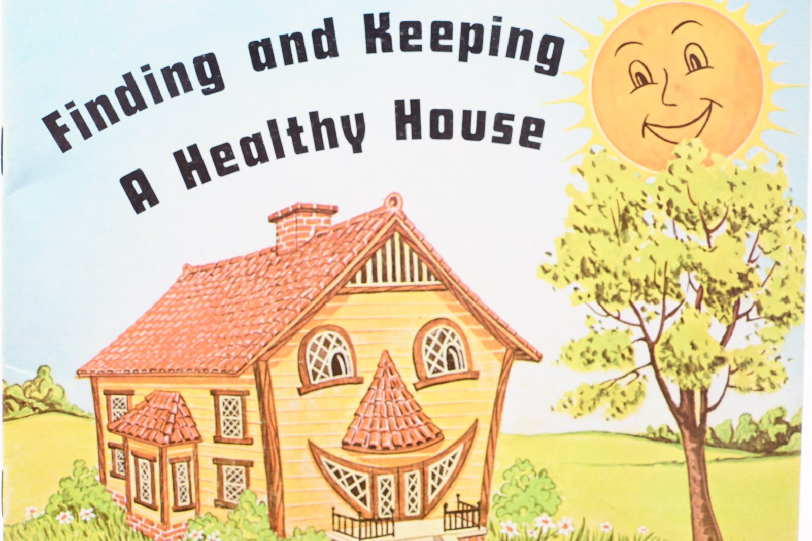 1974 Finding and Keeping A Healthy House U.S. Department of Agriculture Brochure