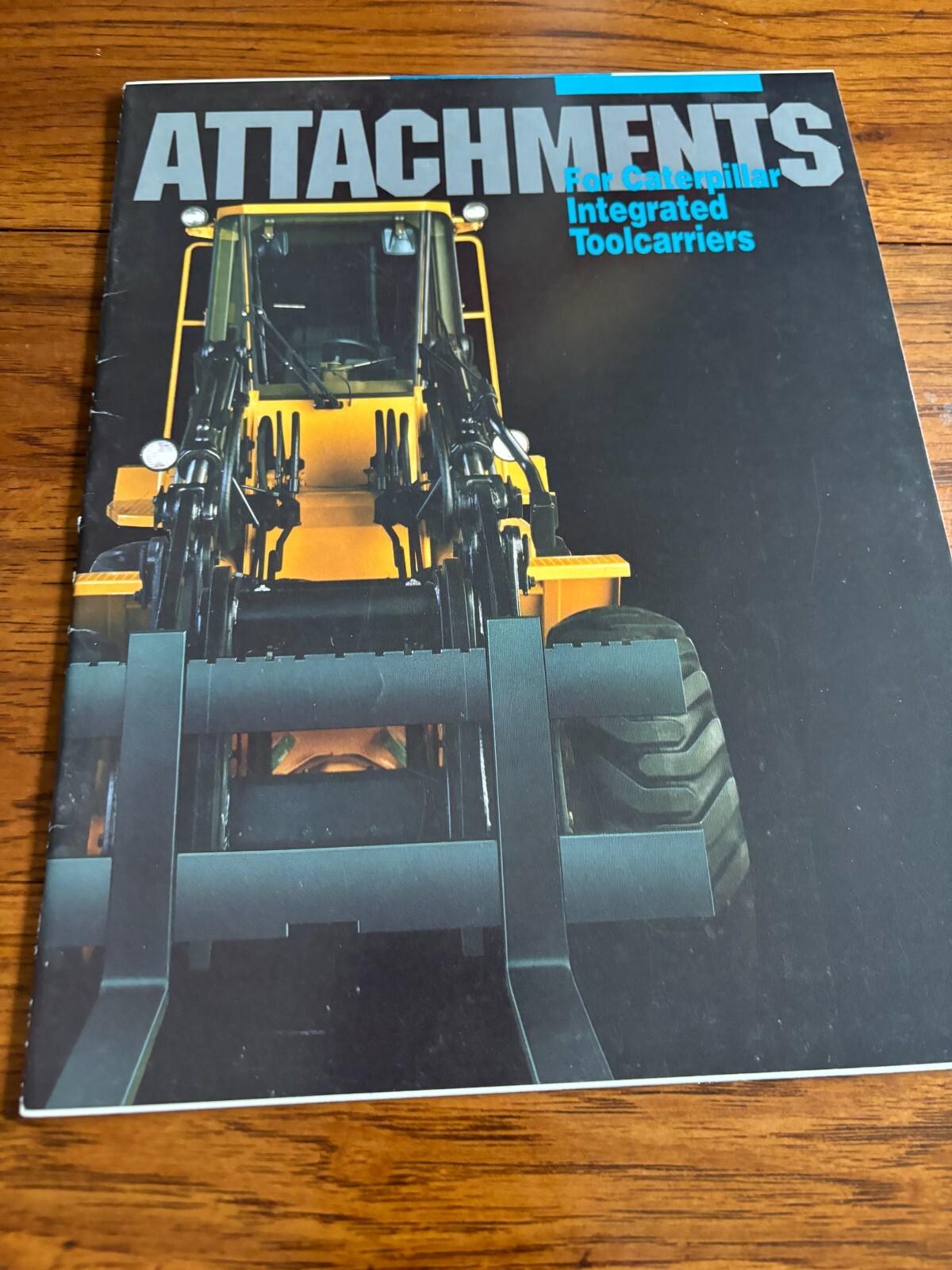 Caterpillar CAT Attachments For INtegrated Toolcarriers Brochure FCCA24