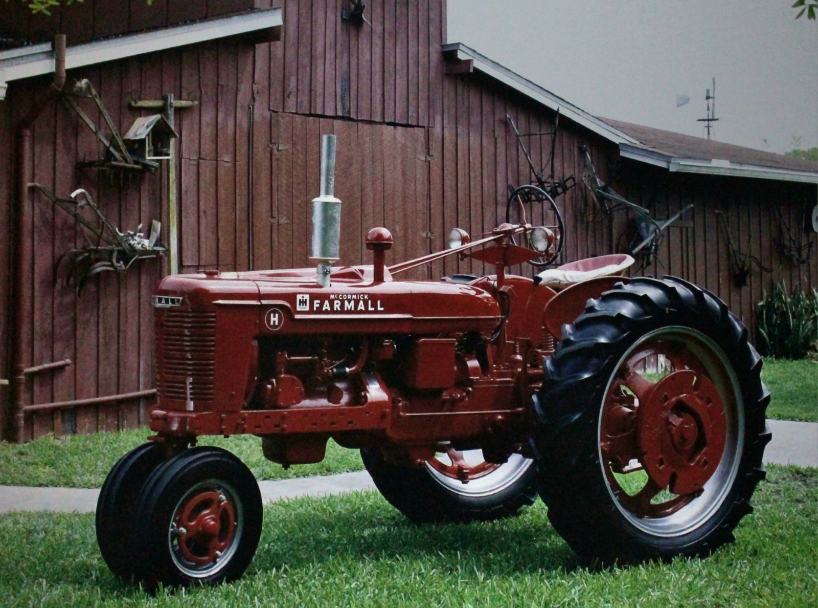 Farmall Tractor Vintage Picture Wall Art Country Farm Barn Decor