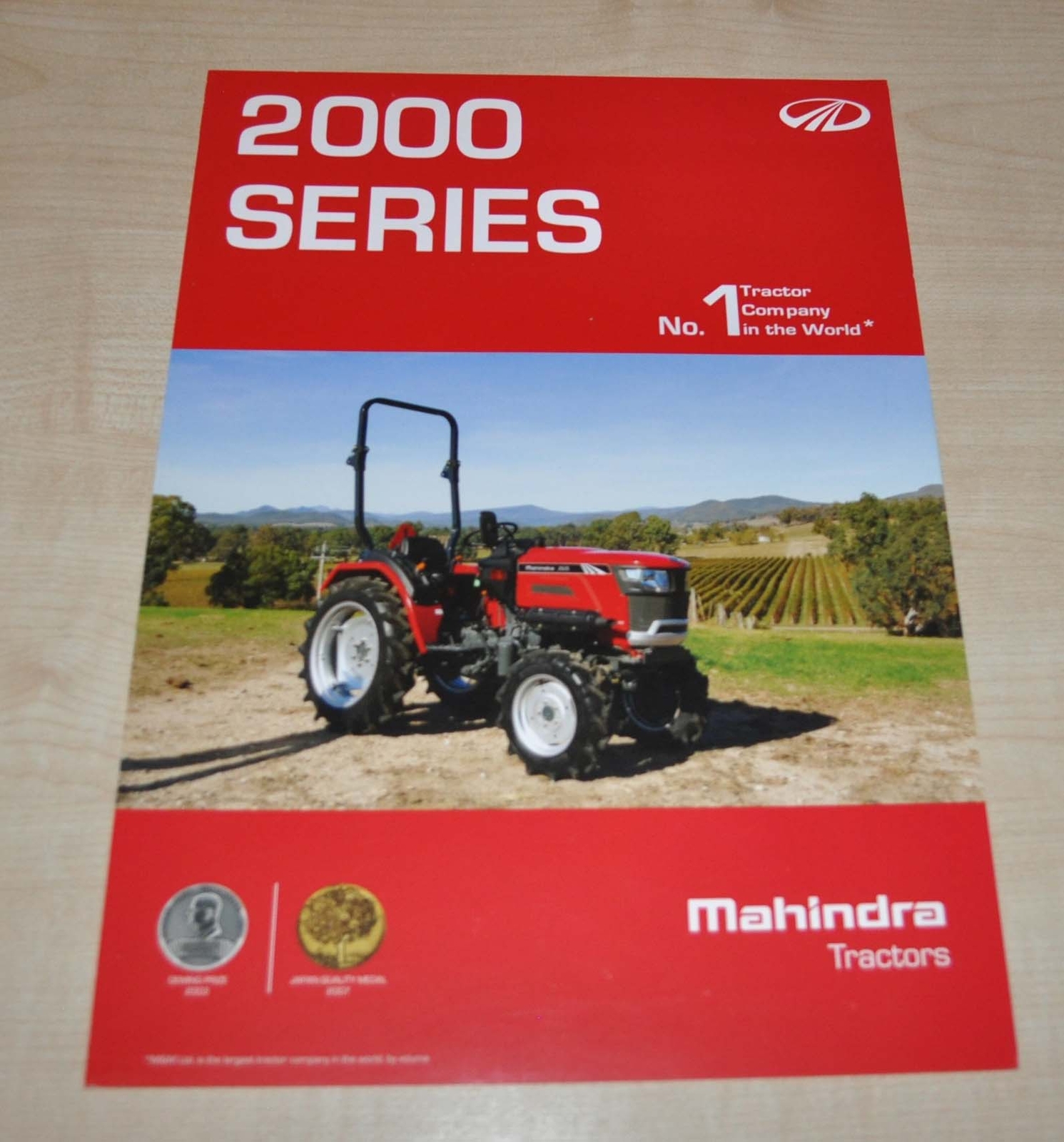 Mahindra 2000 Series Tractor Brochure Prospekt