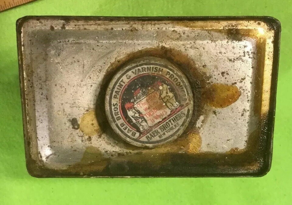Antique ~ Rare ~ John Baer&rsquo;s ~ Enamel Oil ~ “It Wears” ~ 1 Qt. Tin ~ New York