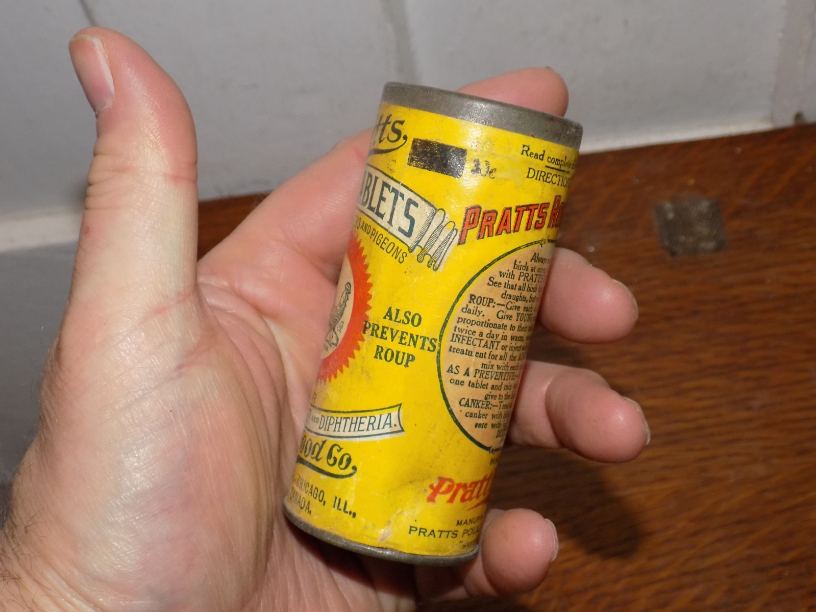 Vintage Pratt’s Roup Tablets 1 ½ Ounce Cardboard Unopened Package