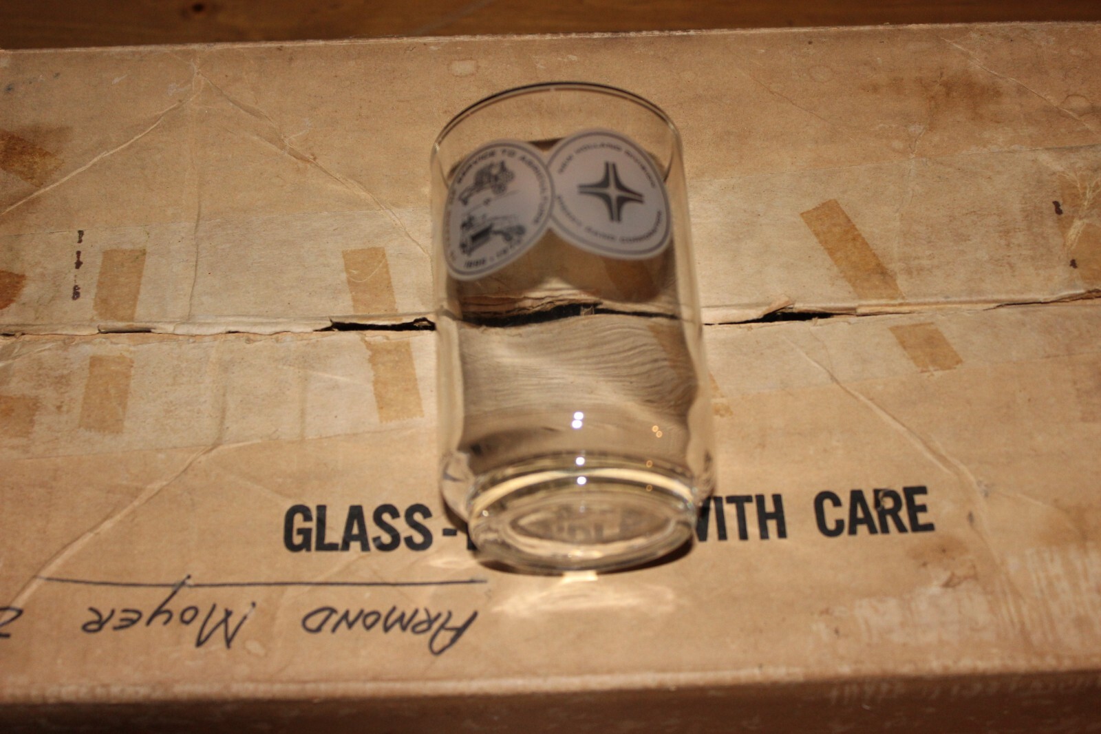 SET OF ( 8 ) GLASSES FROM 75 YEARS OF SERVICE SPERRY RAND CORPORATION 1895-1970