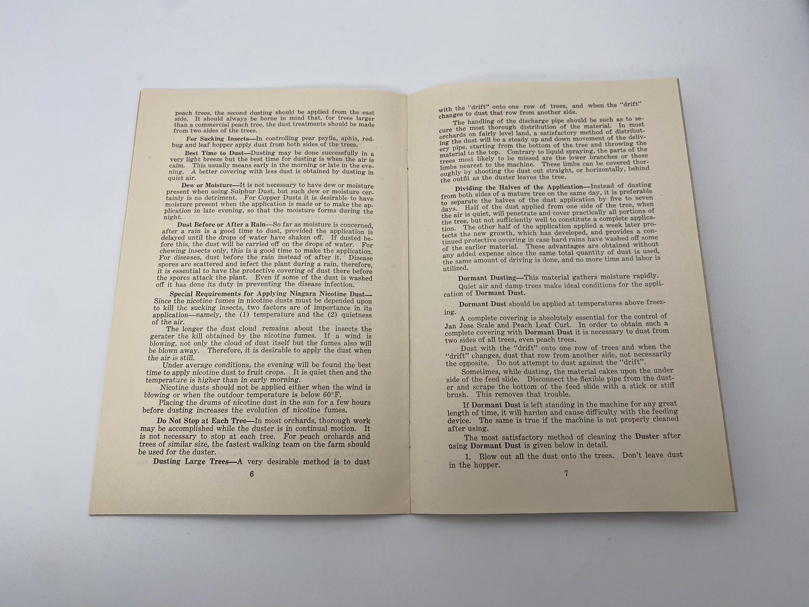 Vintage Fruit Dusting In Conn Niagara Sprayer Co Brochure Pamphlet Middleport NY