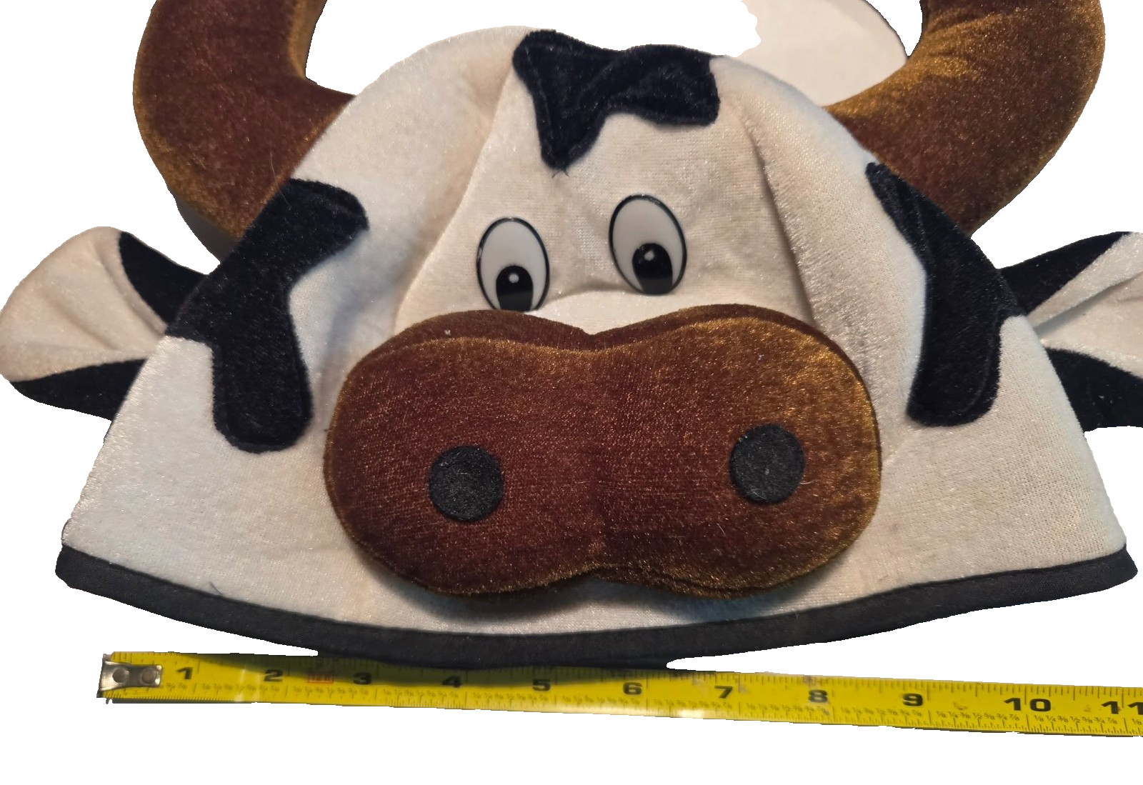 3D Bull Cow Beanie Hat Adult Unisex From Cousins&rsquo; Subs skull-caps Very Rare!