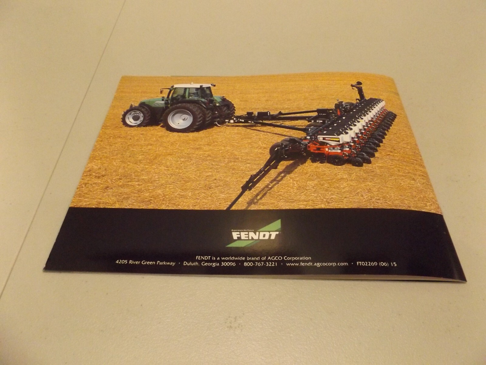 FENDT 900 SERIES ROW CROP & REVERSE STATION, LIT # FT02269 (06) 15
