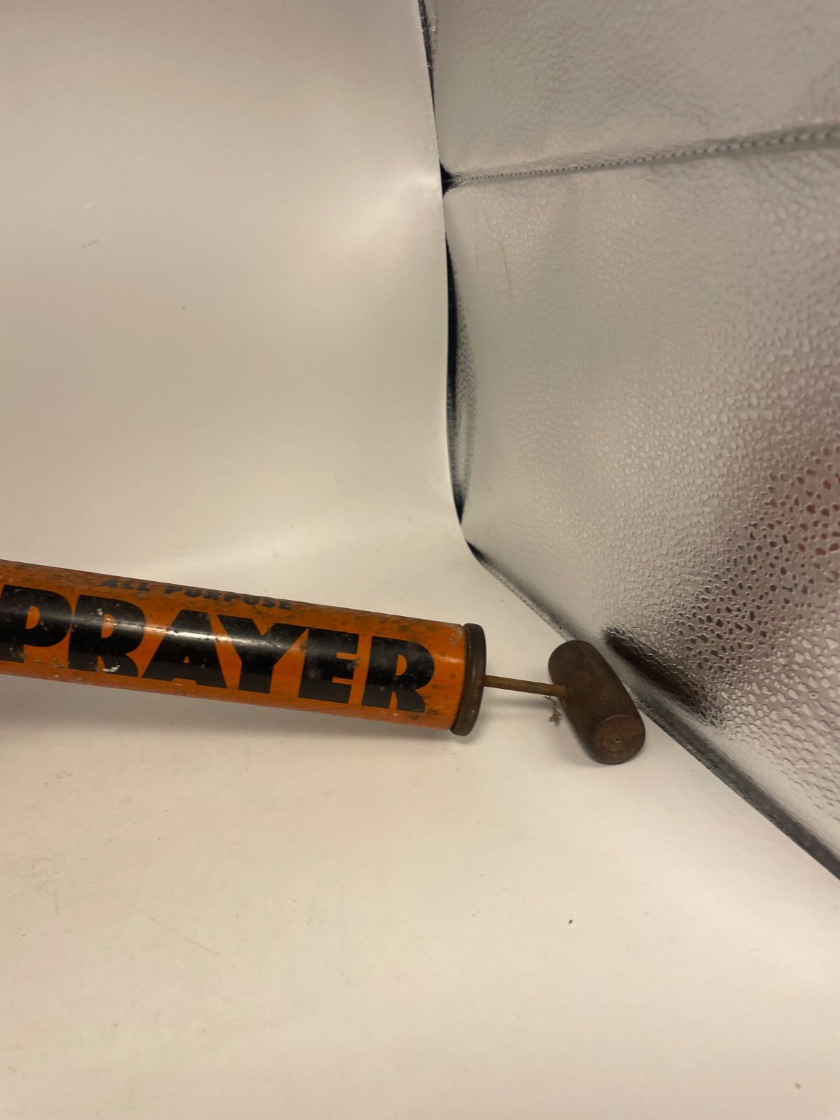 Vintage 1940&rsquo;s Black Flag Tin Bug Pump Sprayer Metal Canister & Wooden Handle