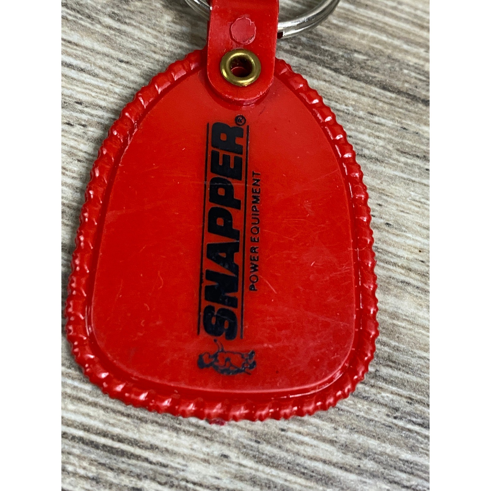 Vintage Snapper Power Equipment Keychain Lingo Hardware Quaker City Ohio Red Fob