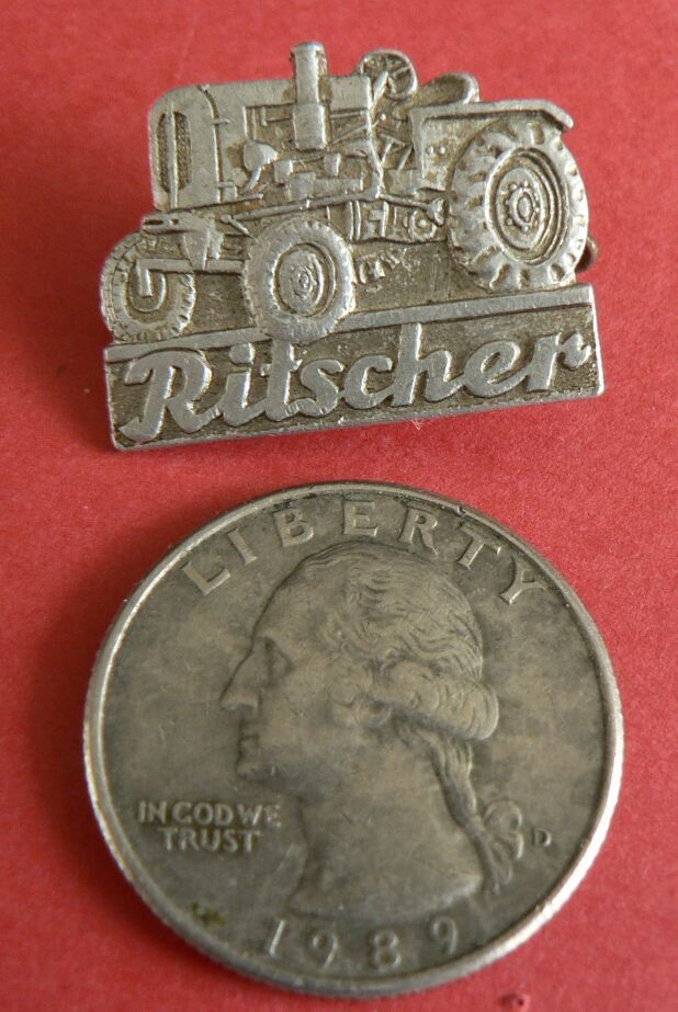 LAPEL pin badge RITSCHER TRACTOR (14) {05a}