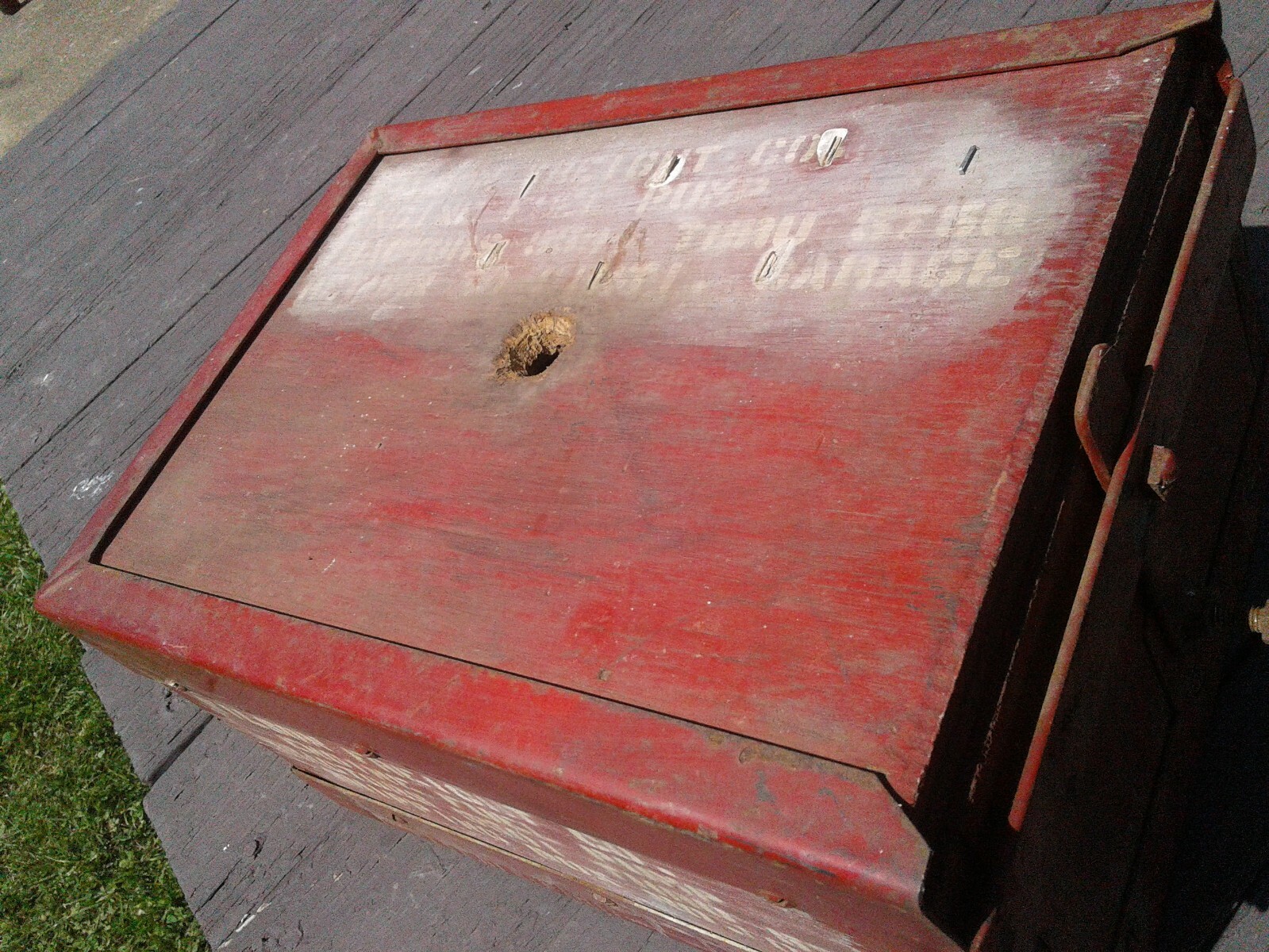 Antique Red Engine Tractor Fuel Pump Wood Shipping Crate Wilson Freight Co.