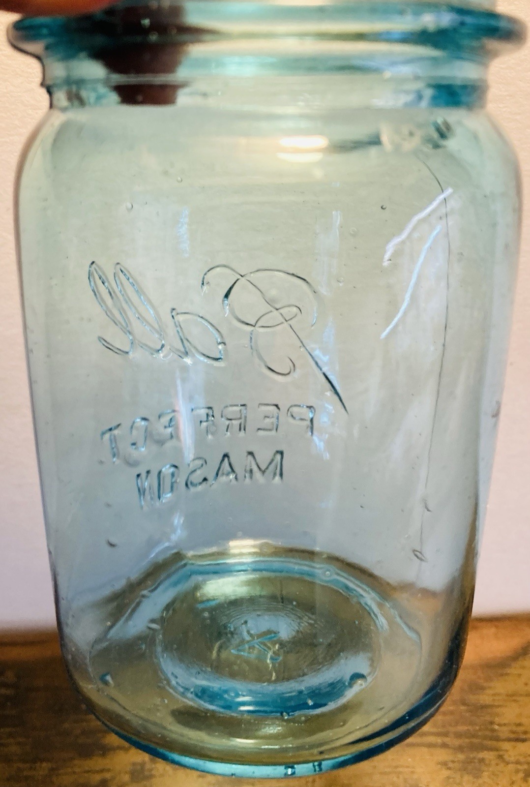 BLUE PINT C.1923 BALL “PERFECT MASON” JAR #4~5.25”H IN VG CONDITION