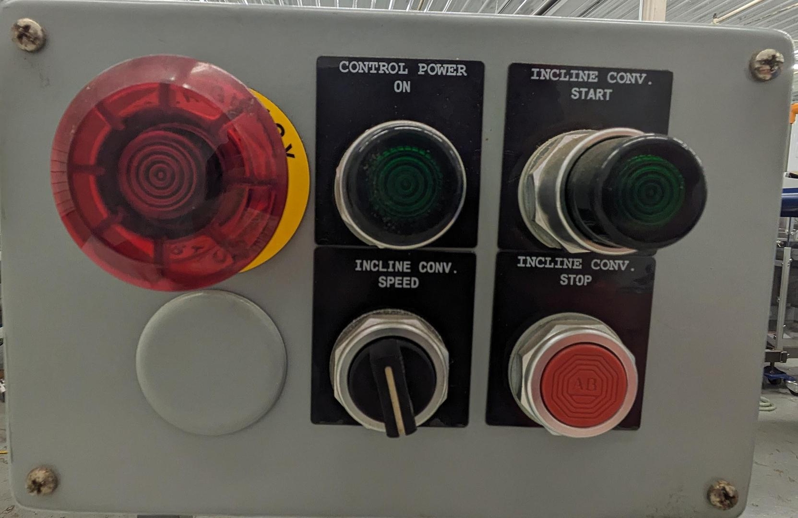 incline conveyor, multi outlet control panel, casters