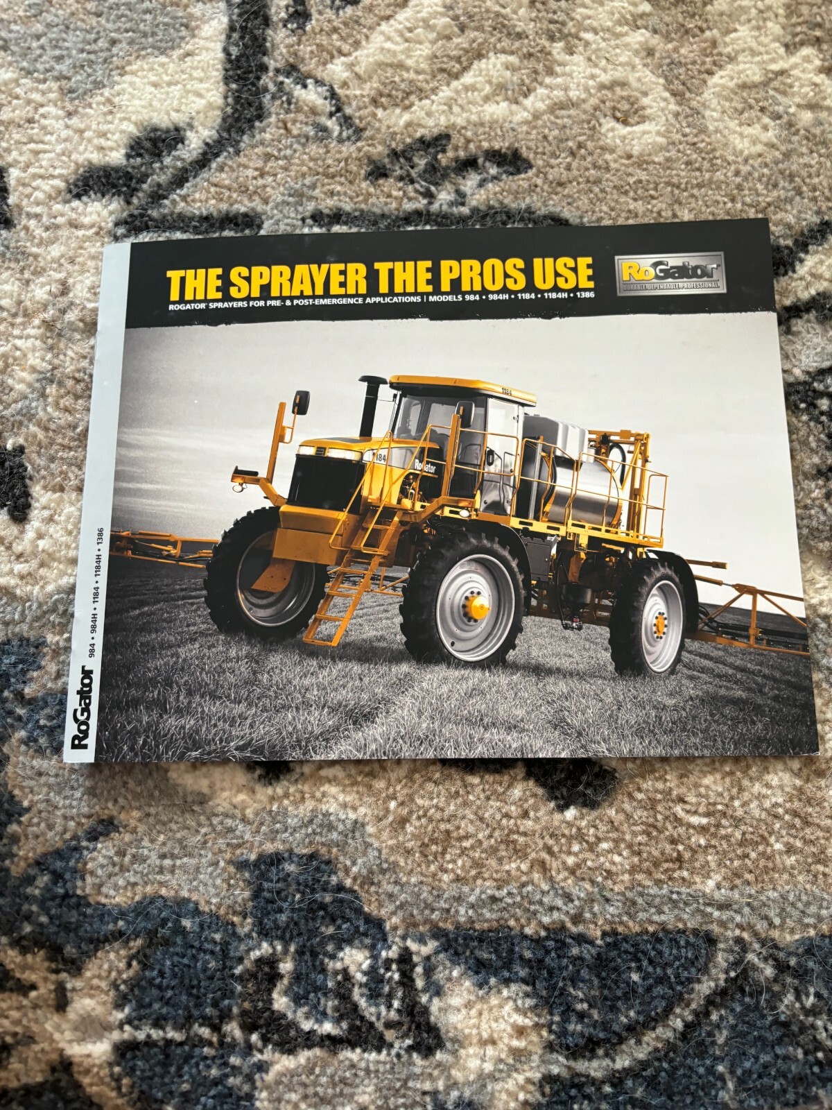 Rogator 984 984H 1184 1184H 1386 Sprayer Brochure FCCA24