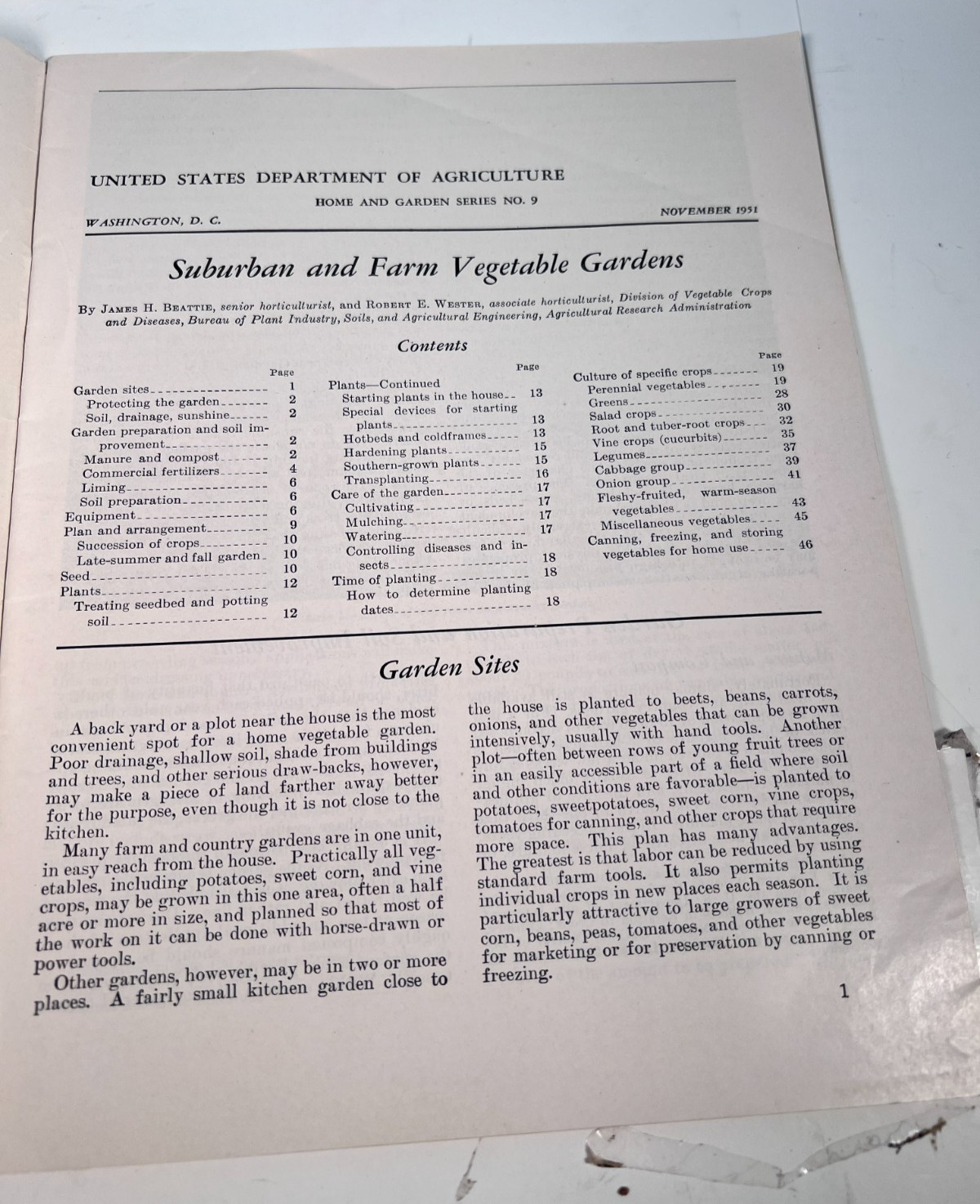 1951 Suburban Farm Vegetable Gardens Series No. 9 US Dept Agriculture booklet