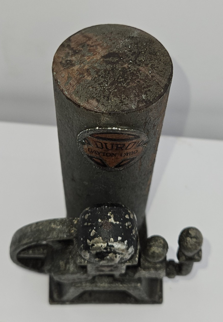 Rare Advertising, Duro water pumps Hit Miss Engines desk top paperweight RARE !