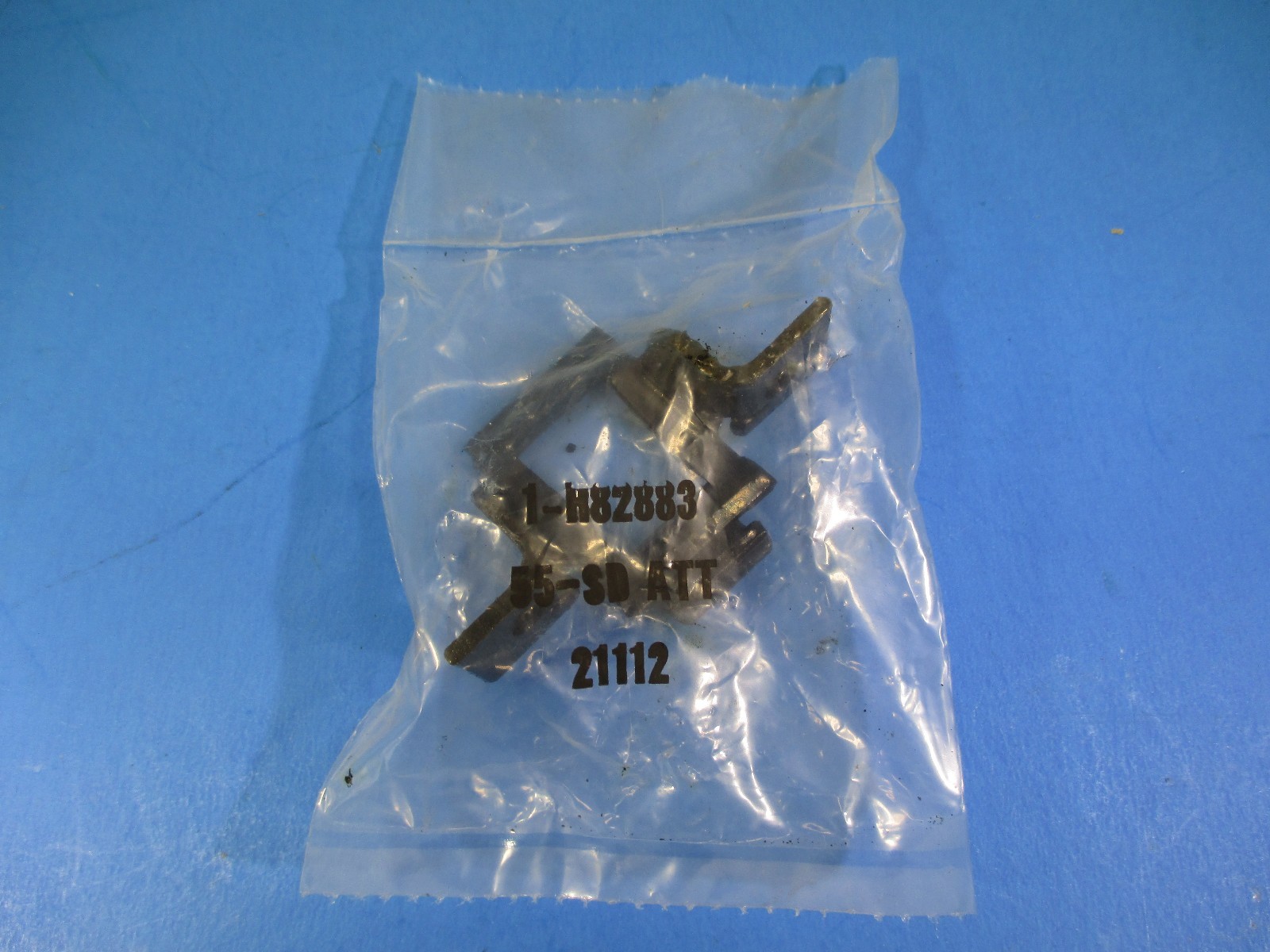 John Deere Chain Link # 1-H82883 NOS New in Package NOS1