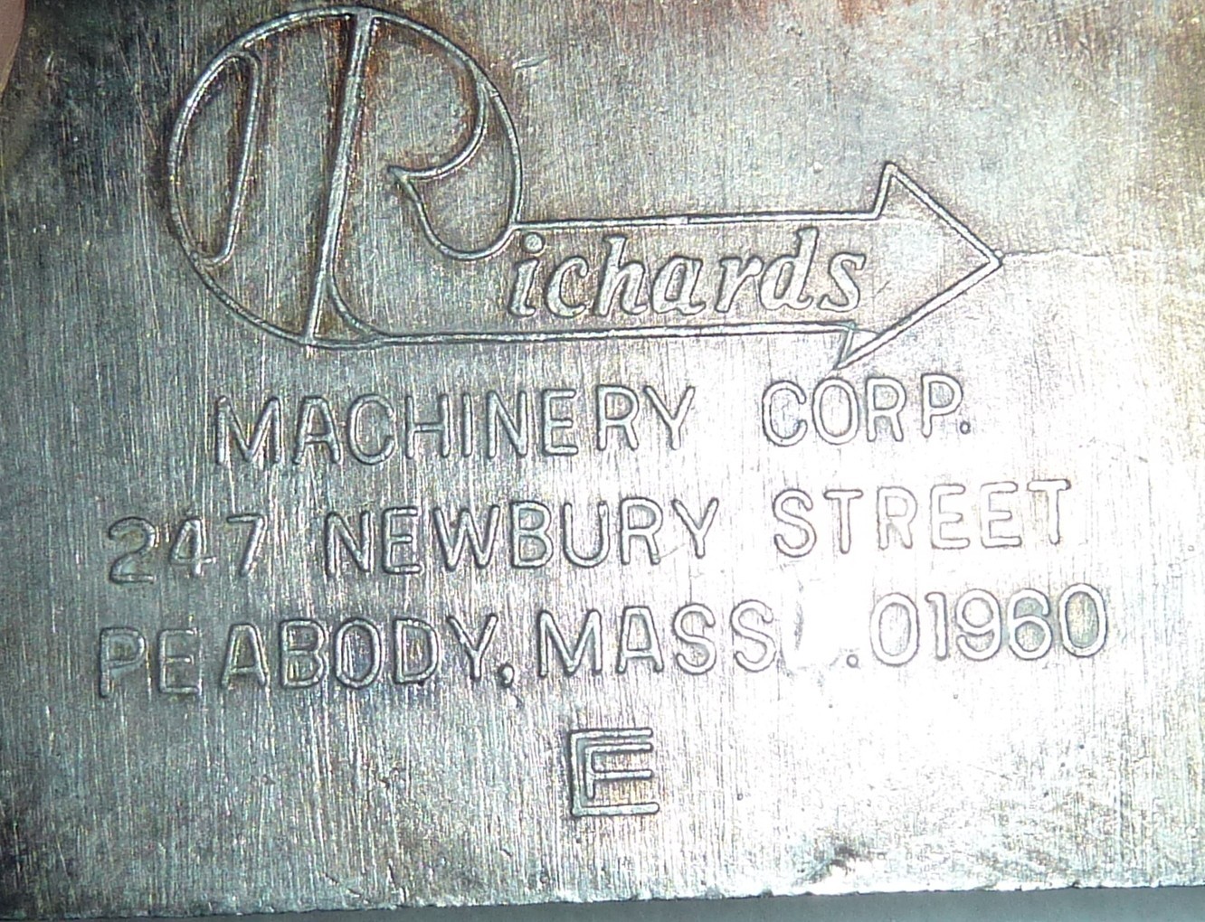 Vintage “Richards Machinery Corp” John Deere Dealer Heavy-Equipment Badge / Fob