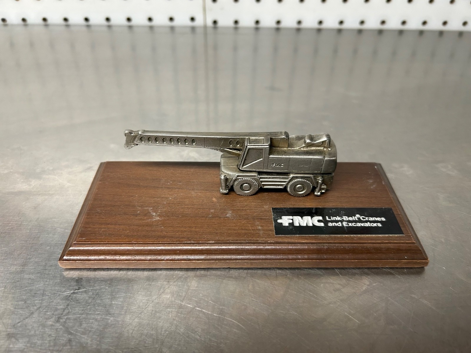 FMC Link Belt Cranes & Excavators Desk Plaque Pewter & Wood