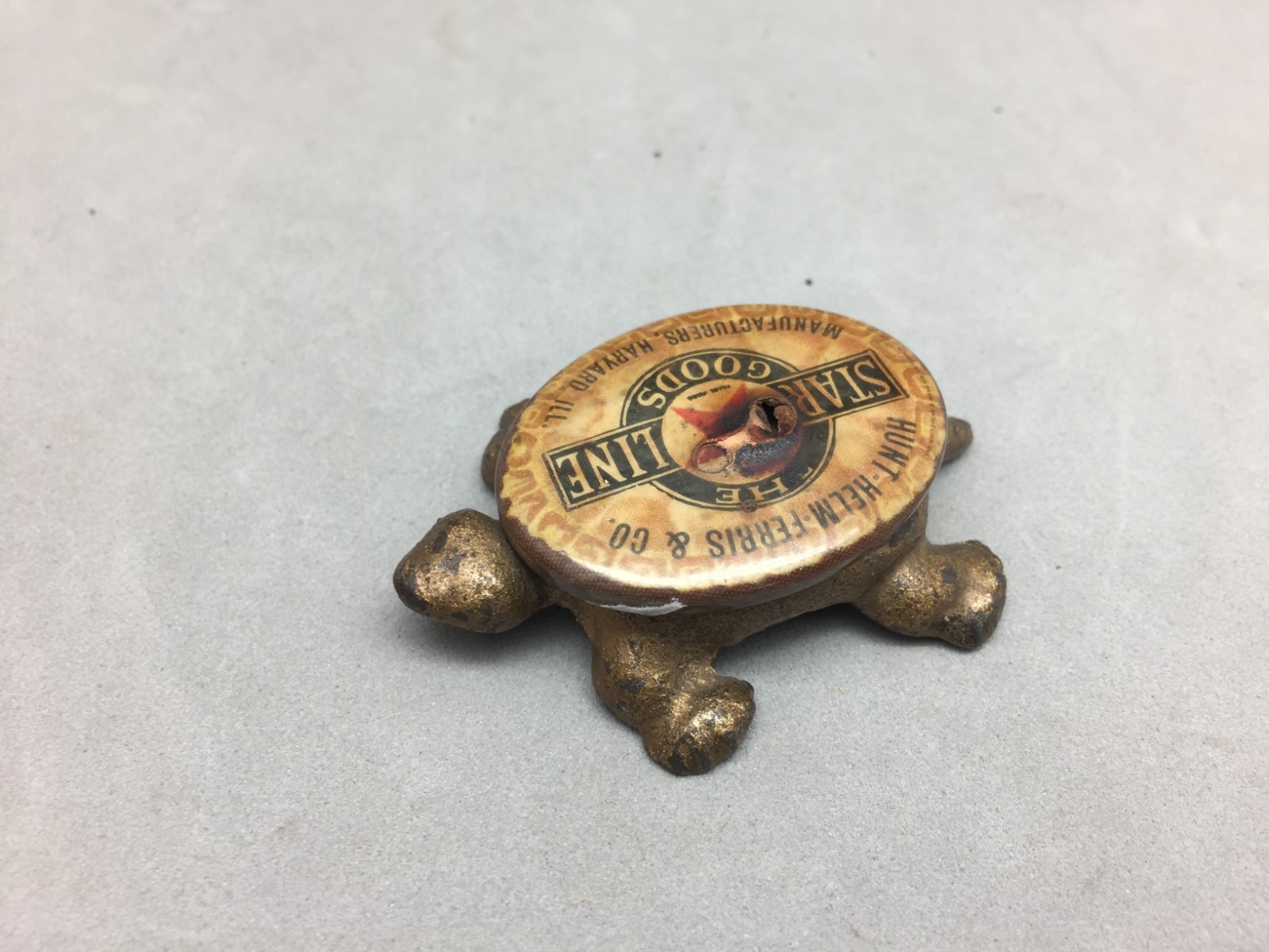 Hunt Helm Ferris Co Star Line Harvard IL Cast Iron Celluloid Turtle Paperweight
