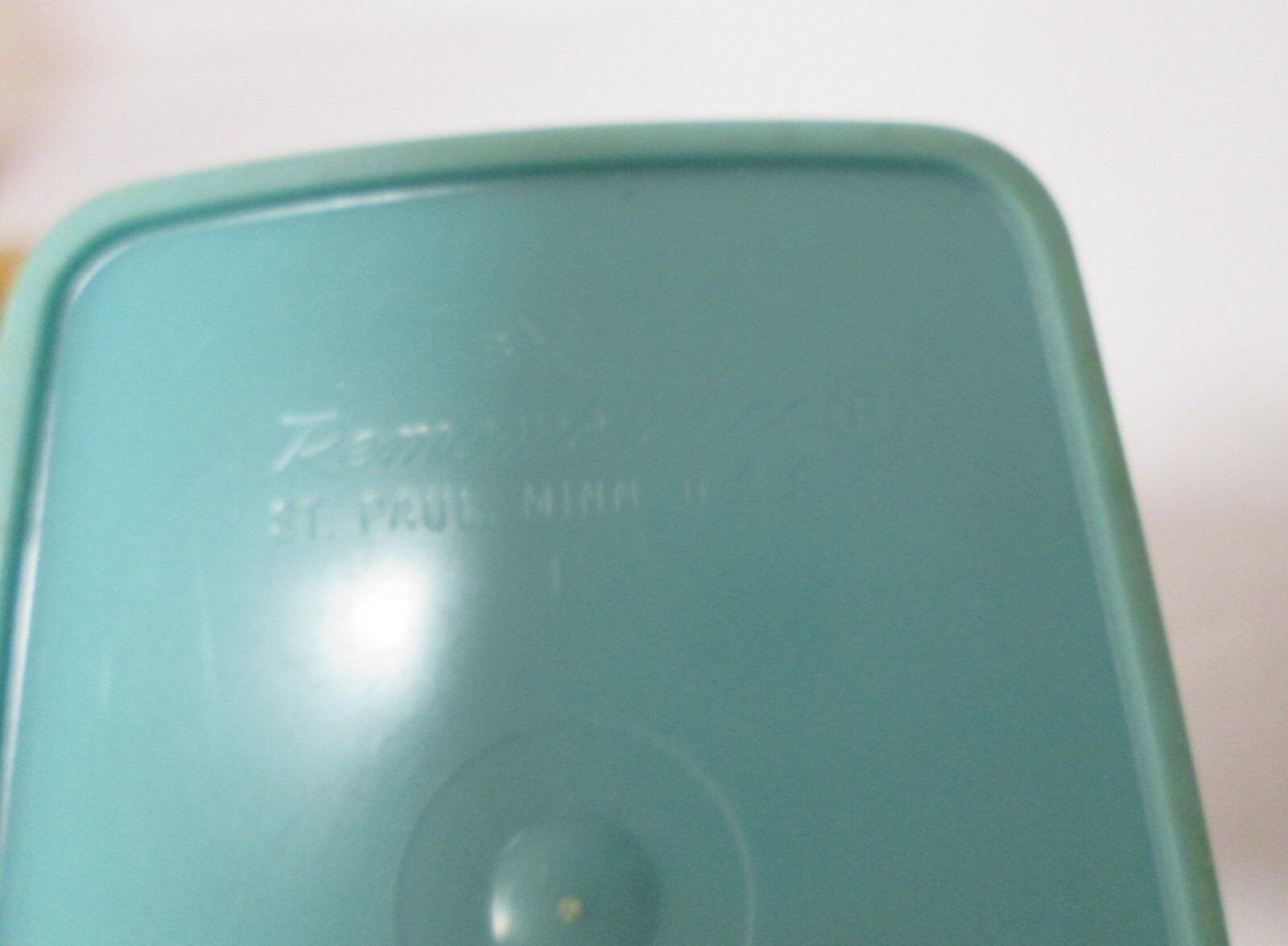 vtg Hassman Elevator & Trucking New Hampton IA Remembrance plastic adv dish rj