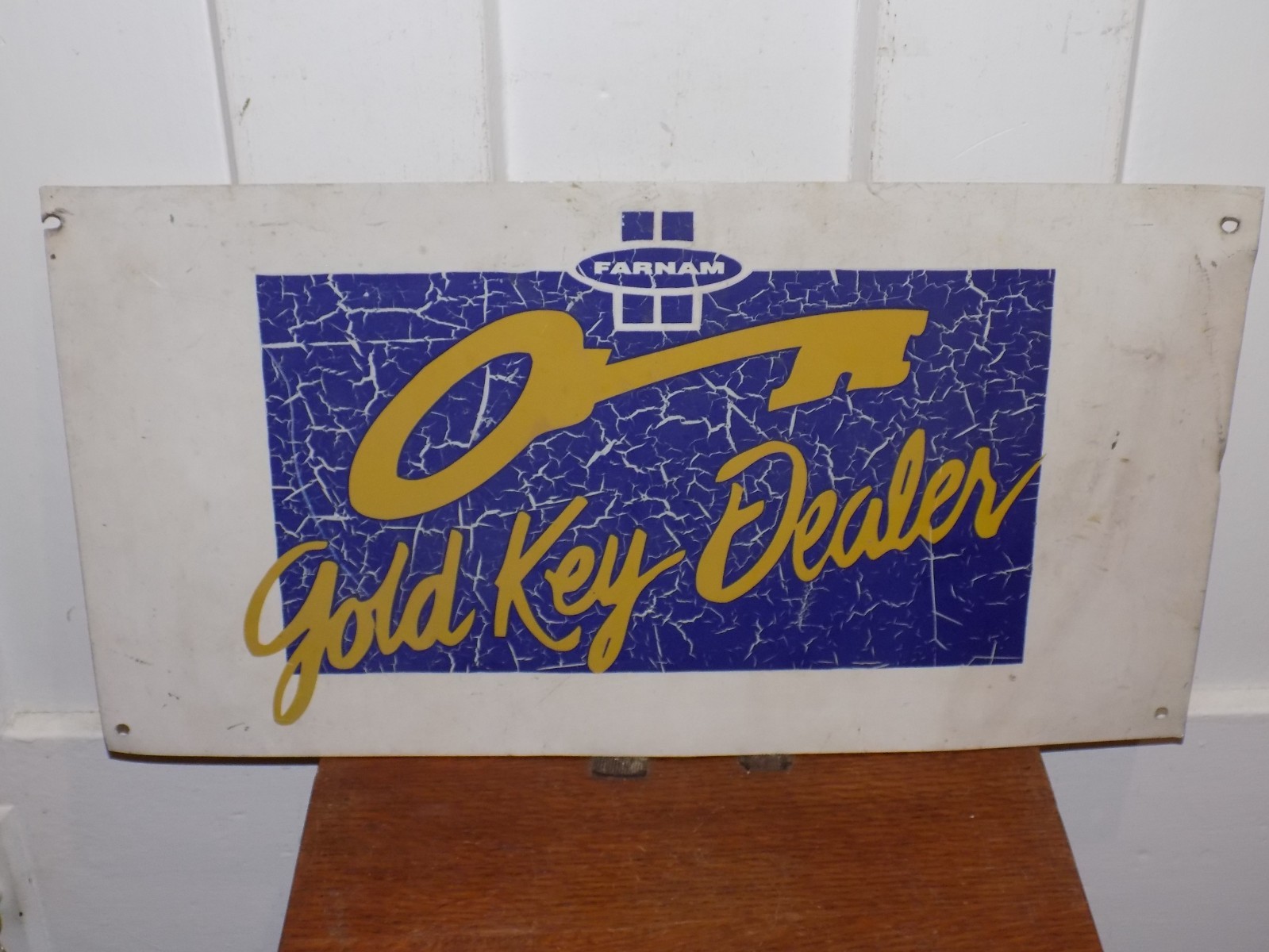 Vintage Farnam Gold Key Dealer Tin Sign