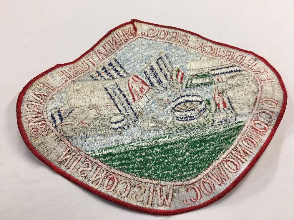 Vintage Patch Fredrick Bros Miniature Farms Oconomowoc, Wi. Large 9&Prime; X 7 1/2&Prime;