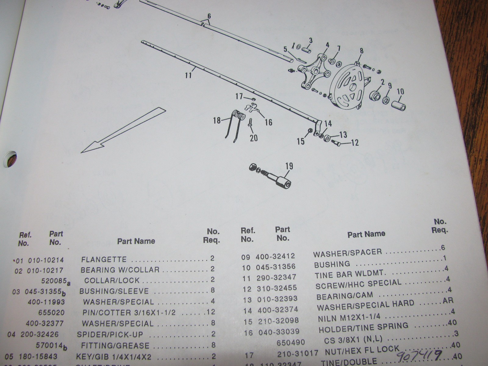 Gehl 1710 Fixed Chamber Round Hay Baler Parts Manual Catalog Book 904499 1989