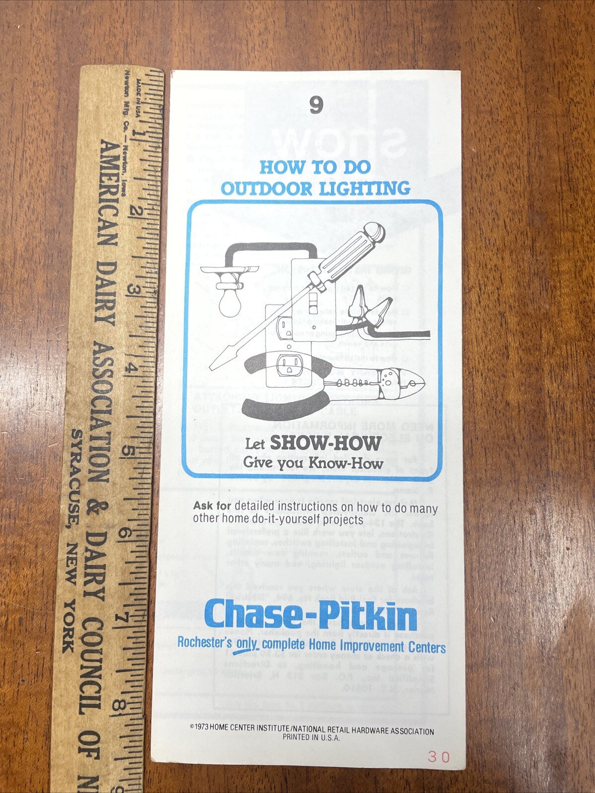 Rare 1974 Vintage Chase-Pitkin How To Do Outdoor Lighting Brochure
