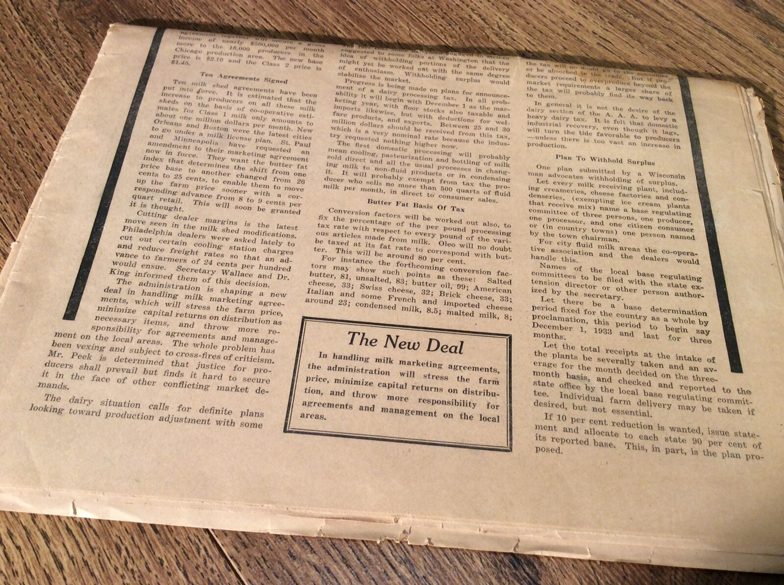 Antique “Wisconsin Agriculturist And Farmer” Newspaper 1933 Interesting Read C9