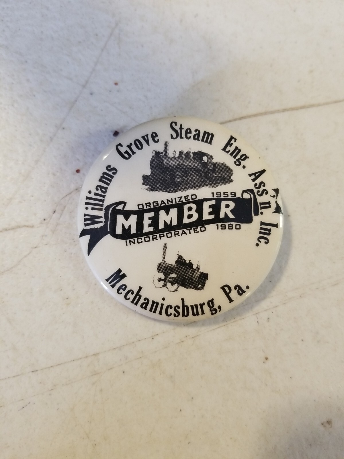 Vintage Williams Grove Steam Engine Assn Member pinback button Mechanicsburg, PA