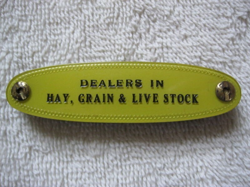 1950s TALKINGTON&rsquo;S STOCK BARN DODSON, MO, KEY HOLDER