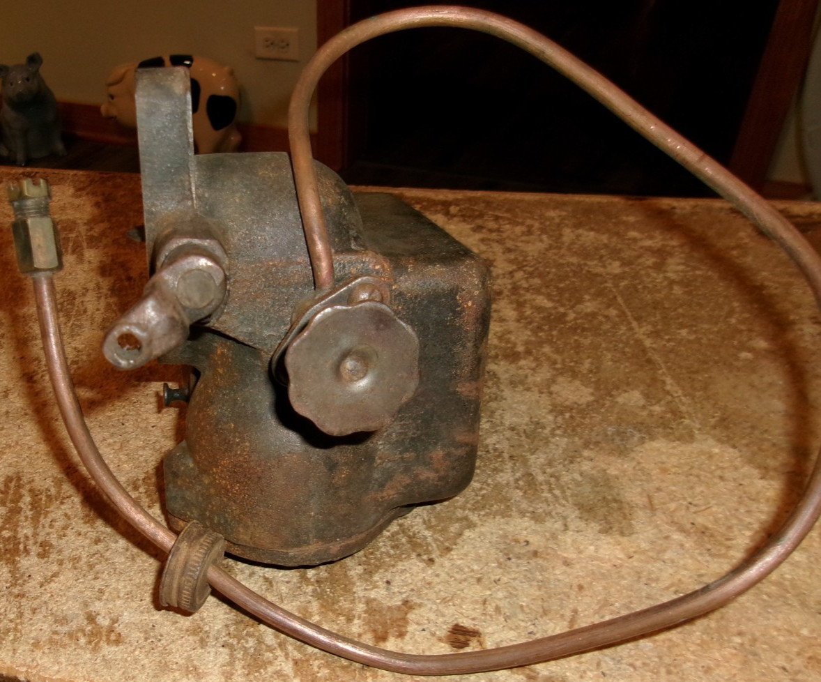 vintage ZCA4A unbranded carburetor for hit + miss engine untested used