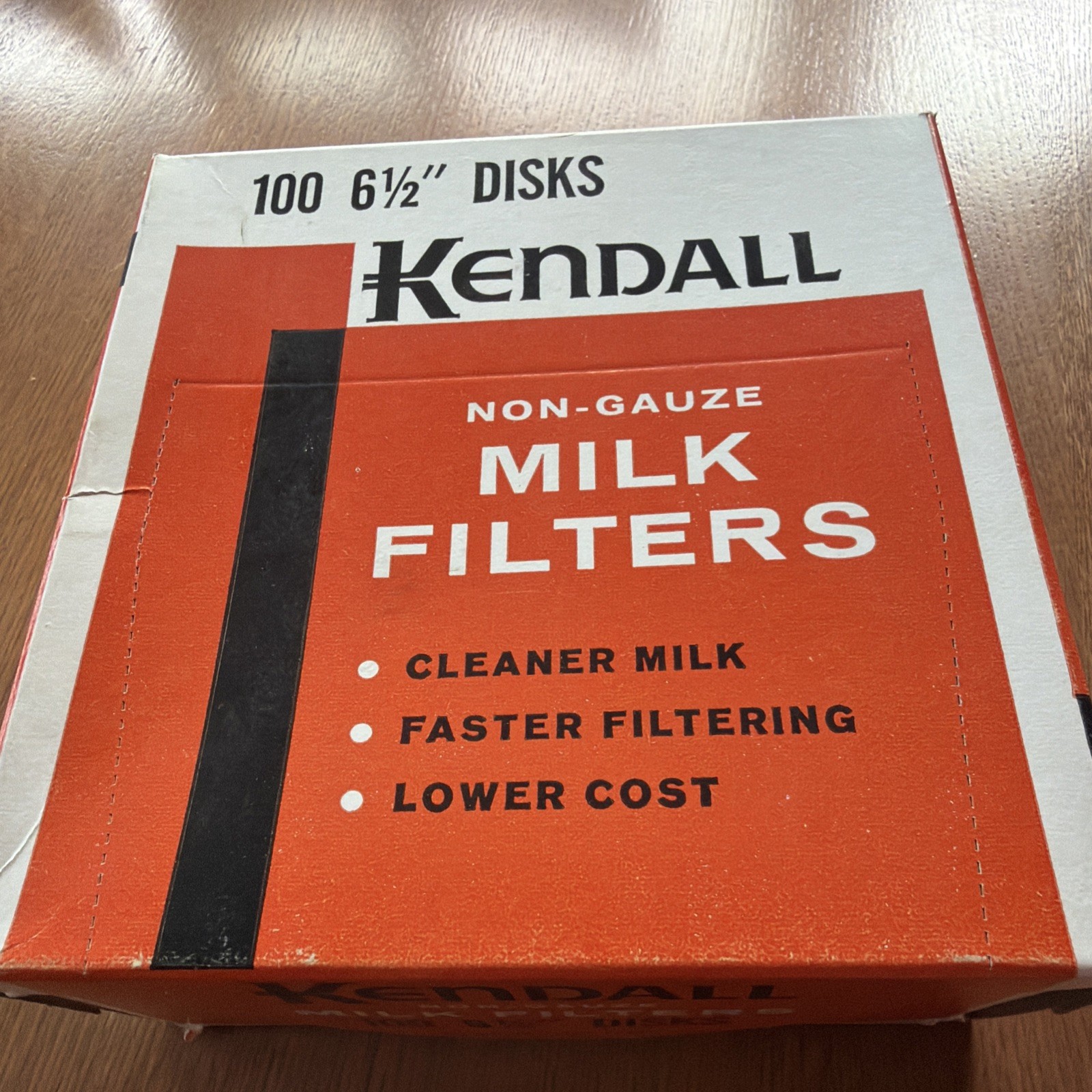Vintage Kendall Milk Filters 100 6-1/2&Prime; Non-Gauze Squares Vintage NOS 1960-1970