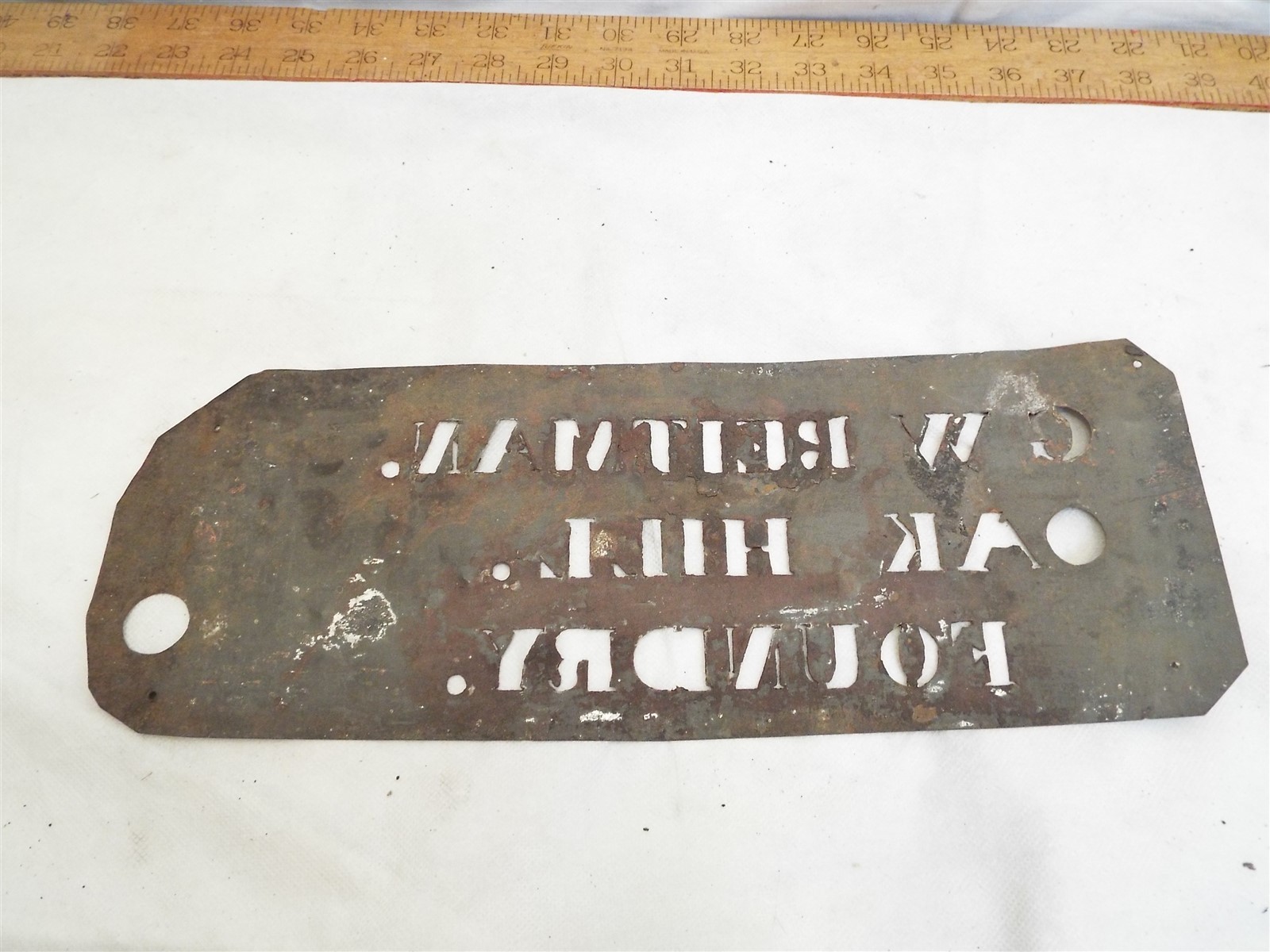 Antique Foundry G.W. Beitman Oak Hill Brass Crate Stencil Sign Advertising
