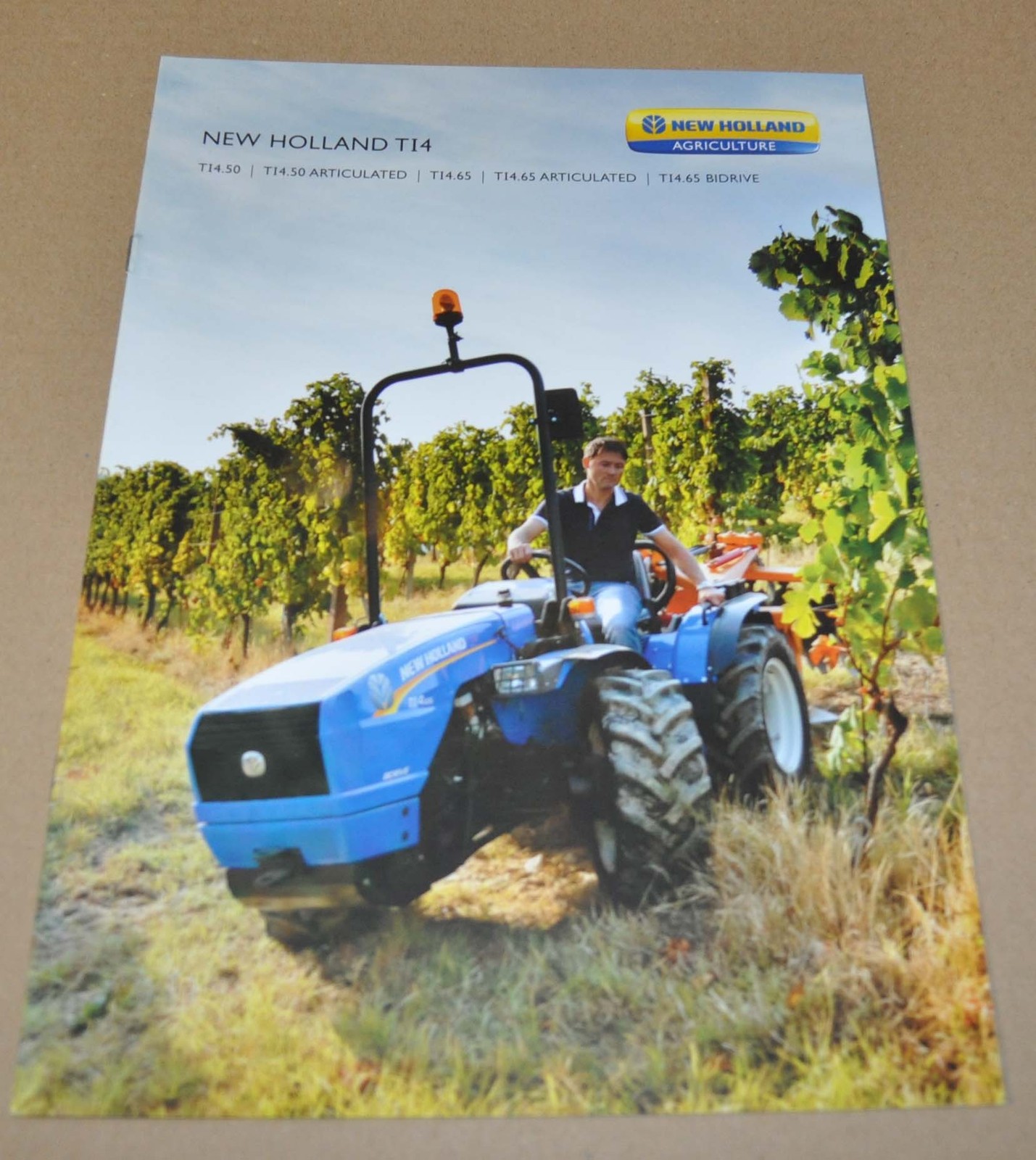 2013 New Holland TI4 Tractor Brochure Prospekt IT