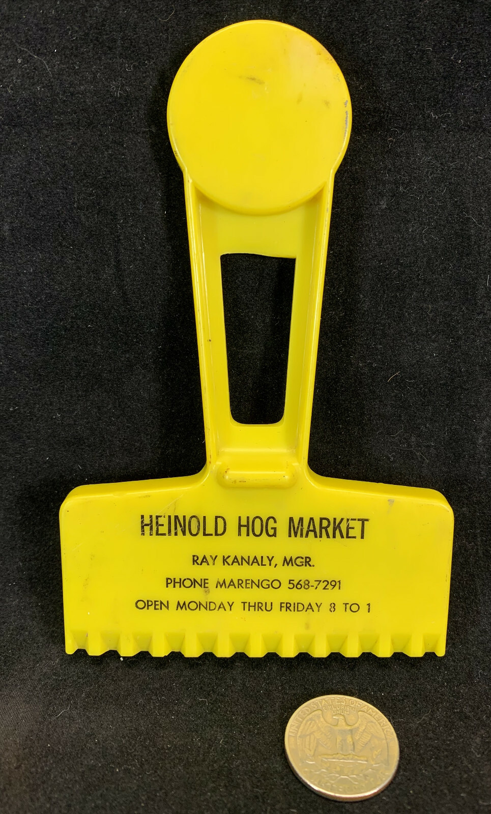 Heinold Hog Market Yellow Plastic Vintage Ice Scraper Marengo Illinois 1957 USA