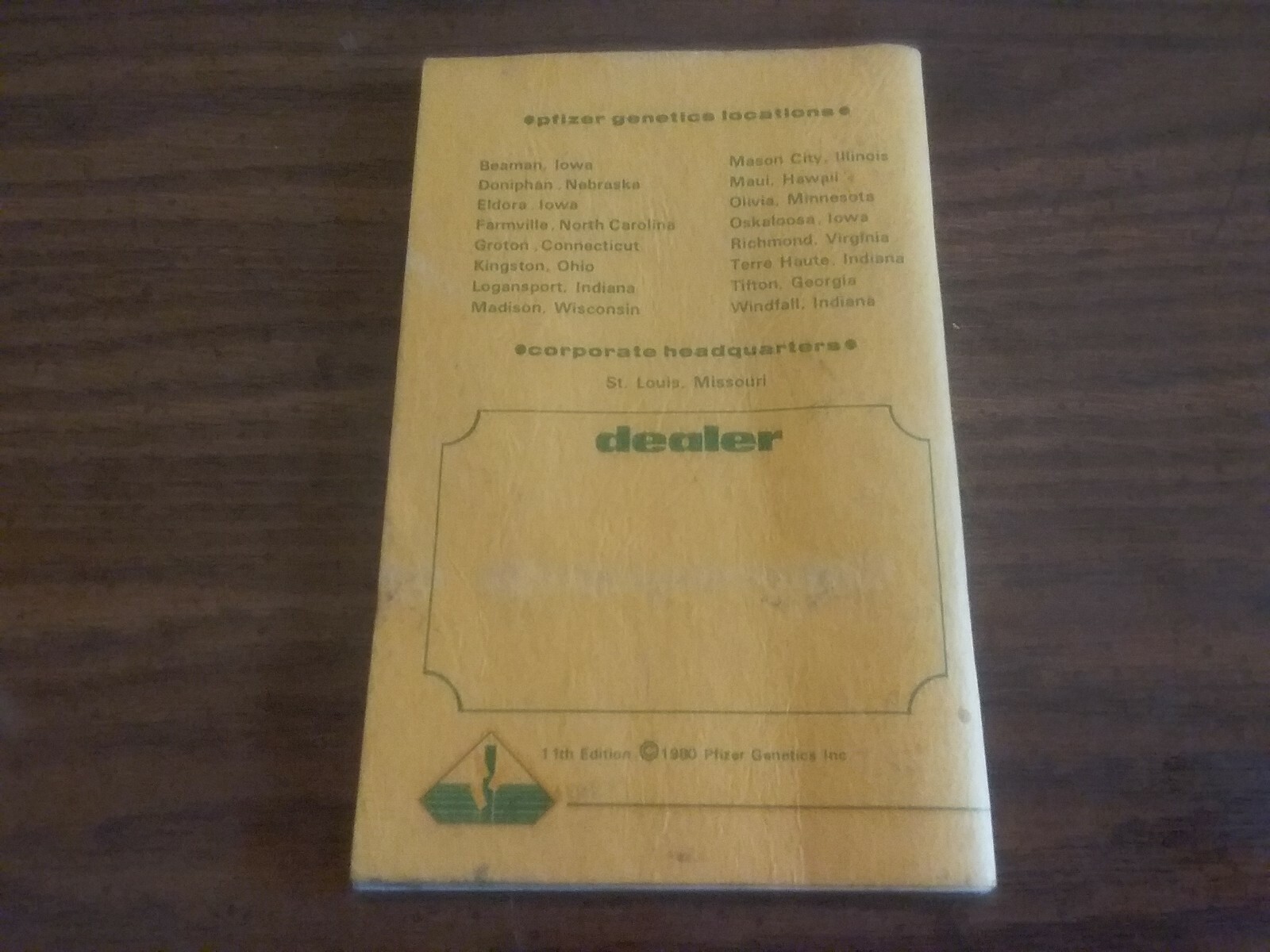 Vintage 1980 Pfizer Genetics Gold Book Seed Guide Note Book Pocket Ledger UNUSED