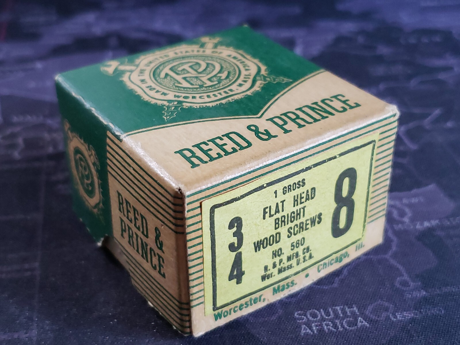 Reed and Prince #8 screw box-Worcester Massachusetts-box only-excellent cond.