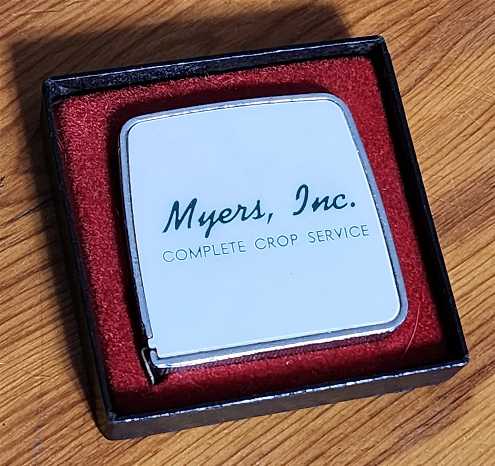 VINTAGE MYERS, INC COMPLETE FARM SERVICE LUFKIN TAPE MEASURE NO LID FOR BOX