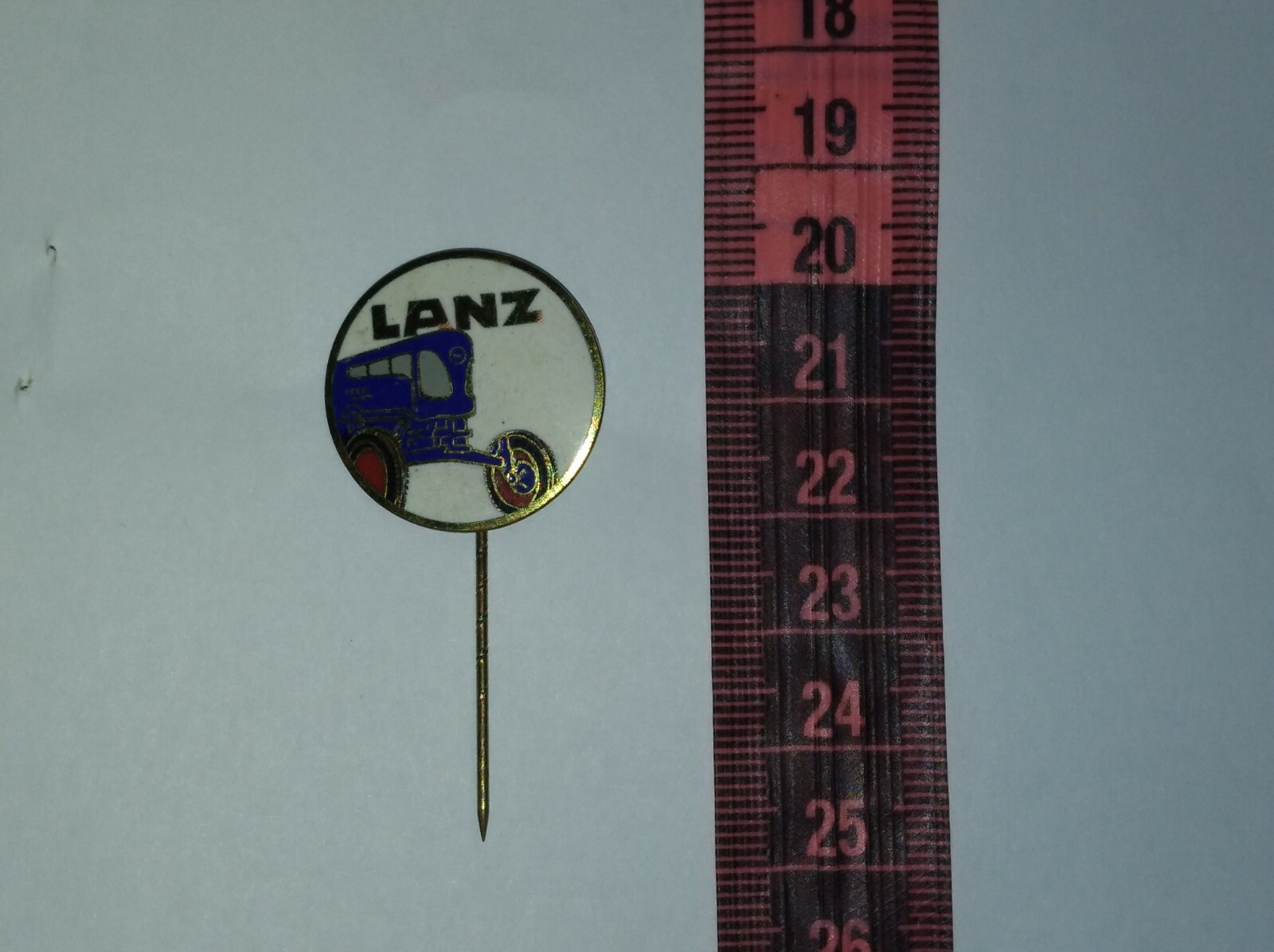 VINTAGE LANZ BULLDOG TRACTOR ENAMELED PIN BADGE – GERMAN MANUFACTURER