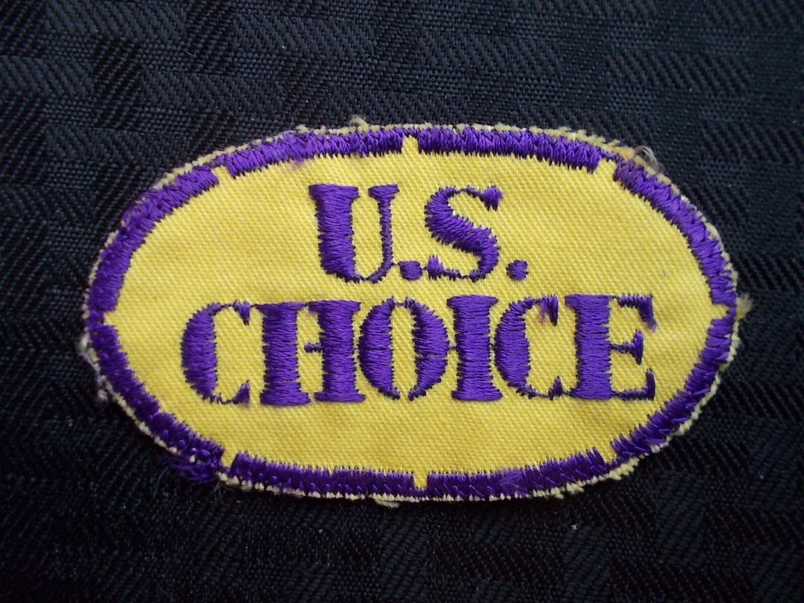 U.S. CHOICE Vintage Patch 2&Prime;X3&Prime; oval shape #261 -RARE LOW PRICE-