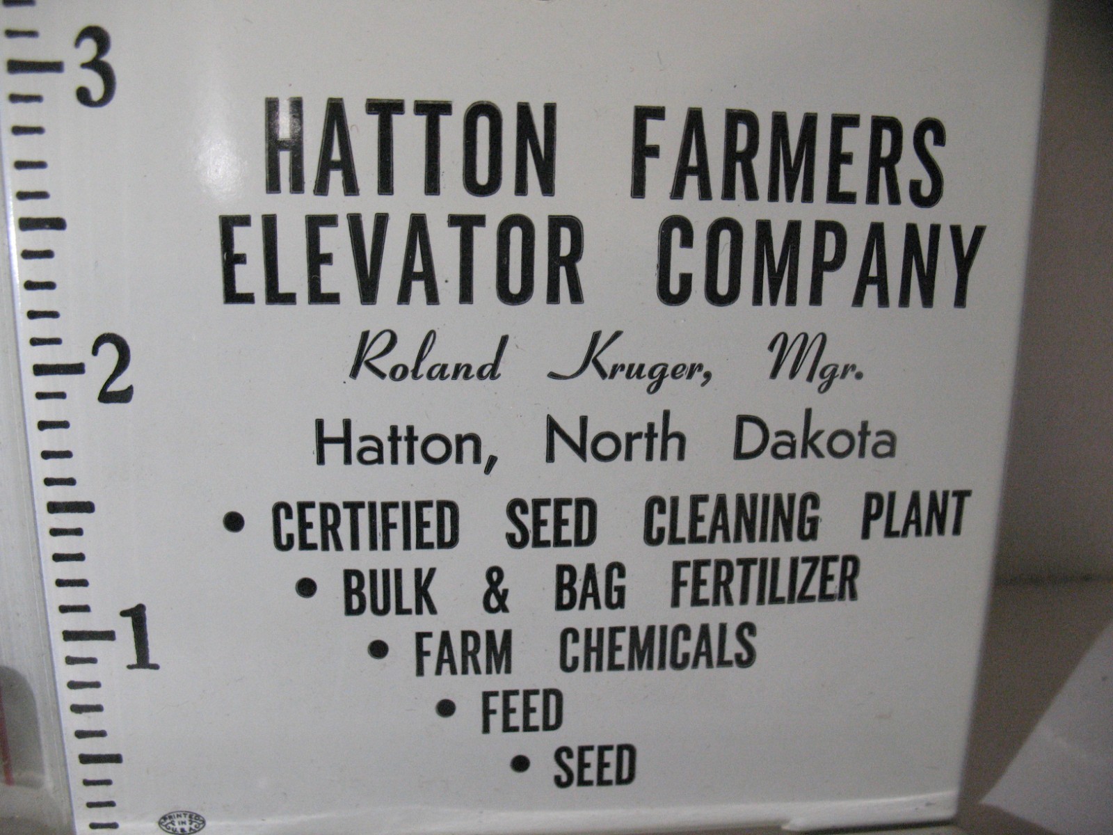 Vtg. Hatton Farmers Elevator Company Hatton N Dakota Advertising 4&Prime; Rain Gauge