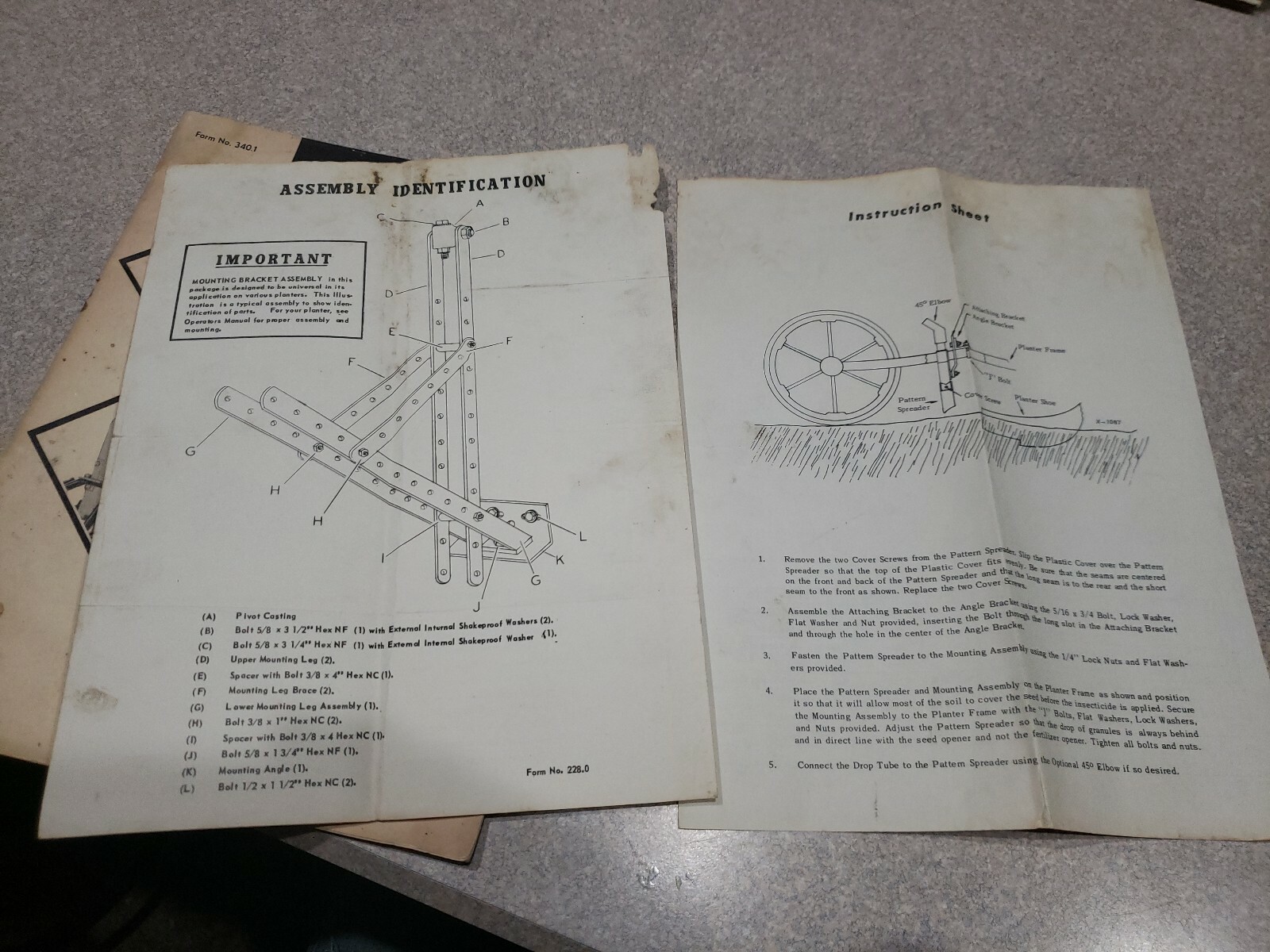 Old Noble Simul-Caster Insecticide Herbicide Applicator Operator&rsquo;s Manual