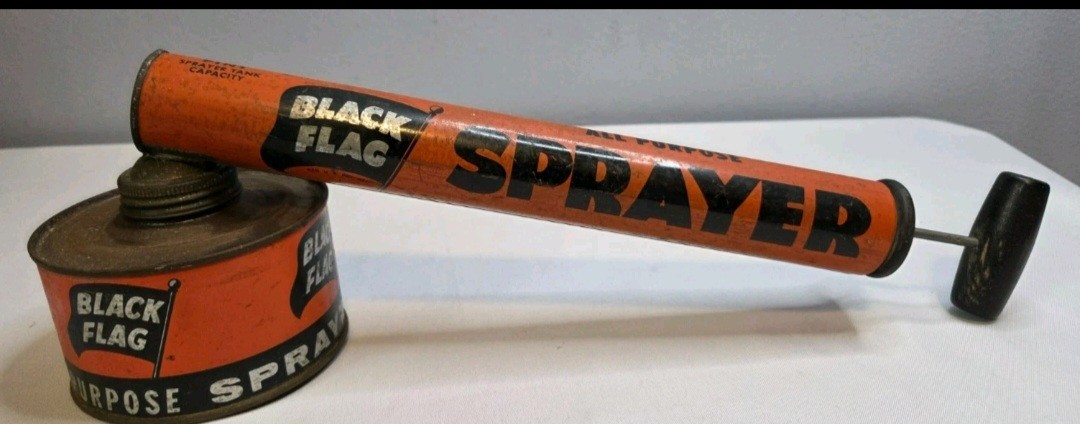Vintage 1940’s Black Flag Tin Bug Pump Sprayer Metal Canister & Wooden Handle
