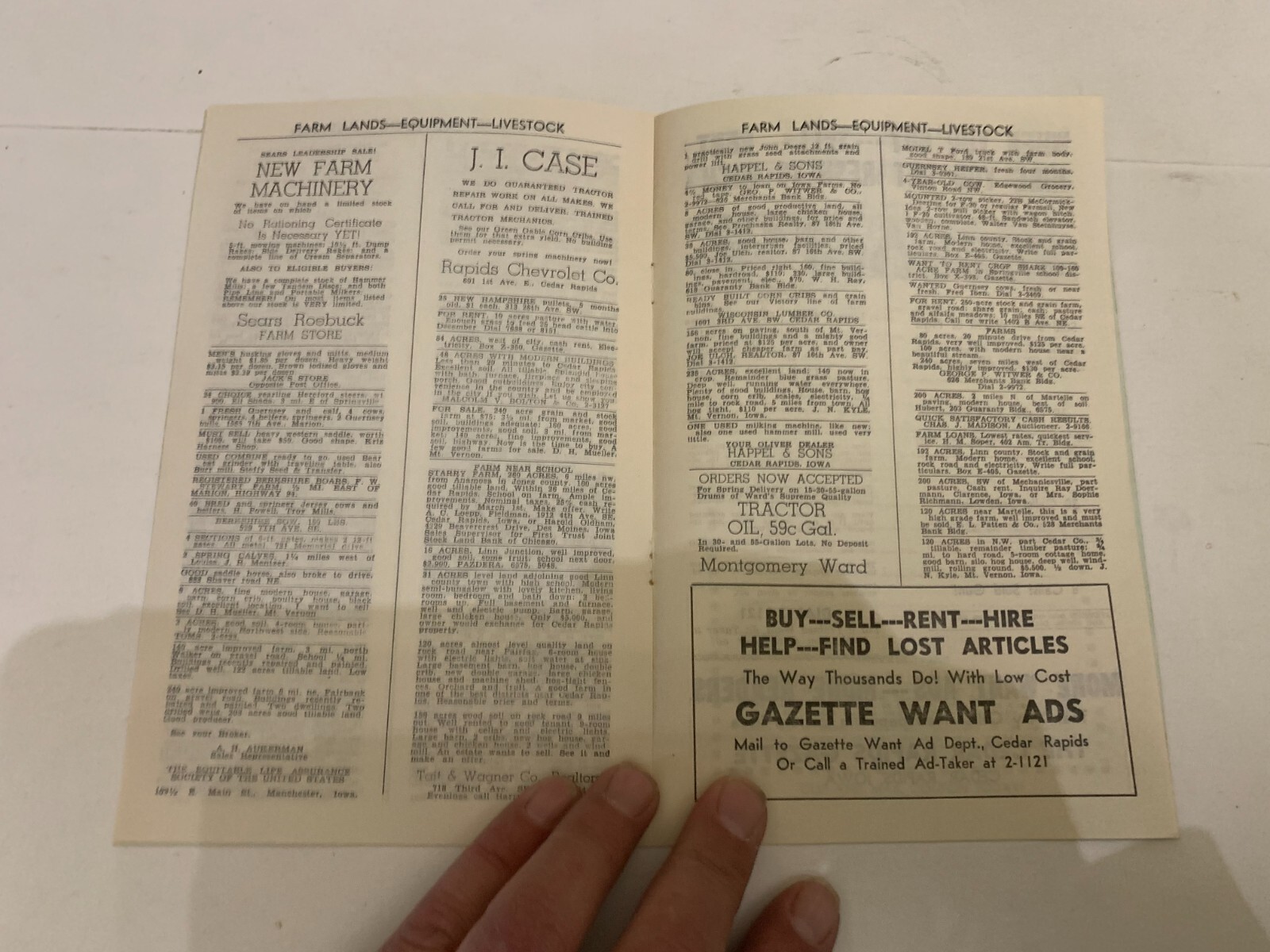 1942 Farm Land and Equipment Fall Catalog Cedar Rapids Gazette Cedar Rapids IA.