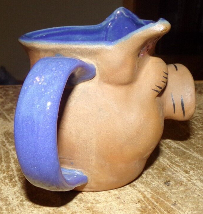 pottery pig face coffee mug in nice shape used