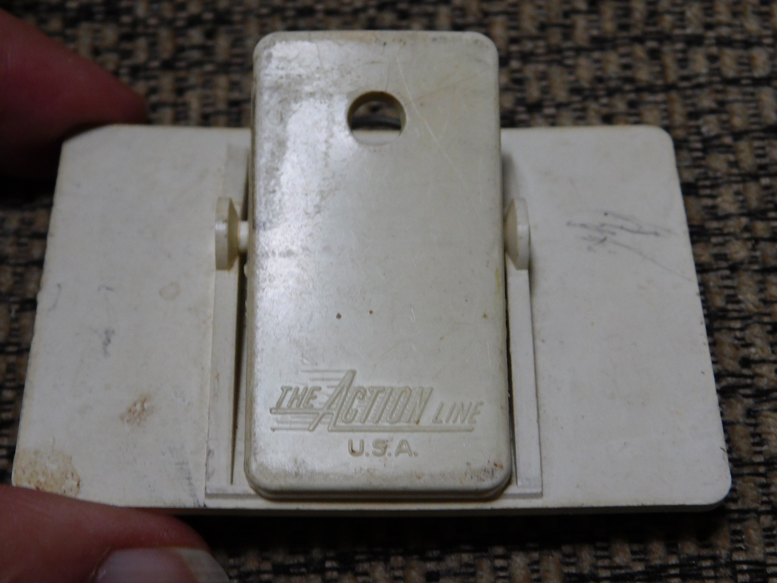 3&Prime; Vintage Federal Superior Fertilizer Advertising Clip Plastic Name Badge