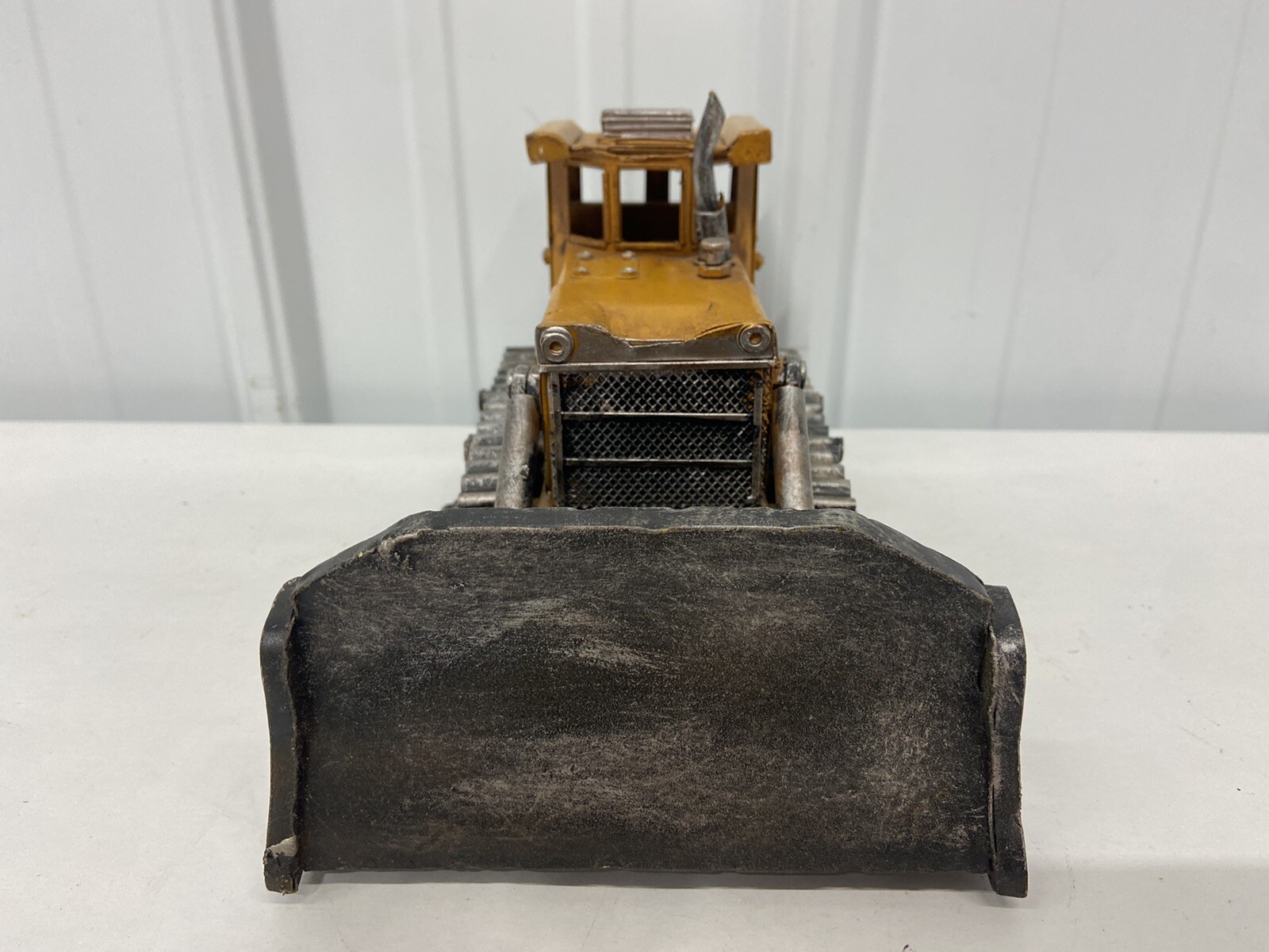 Vintage Bulldozer Metal Scale Model 10&Prime; Collector Construction Bulldozer