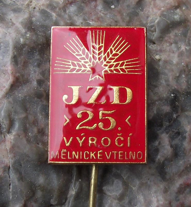 1974 JZD Melnicke Vtelno Agricultural Collective Farming Union Farm Pin Badge